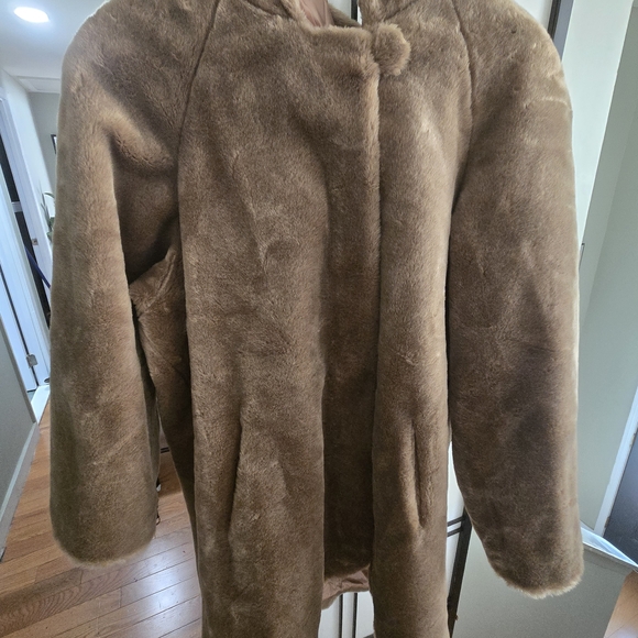 Women's Tan Faux Fur  Dennis Basso Coat Made In Usa - Picture 11 of 16